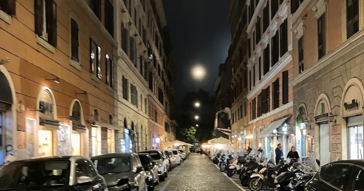 Casa Nicola- Apt In The Heart Of Romeアパートメント エクステリア 写真